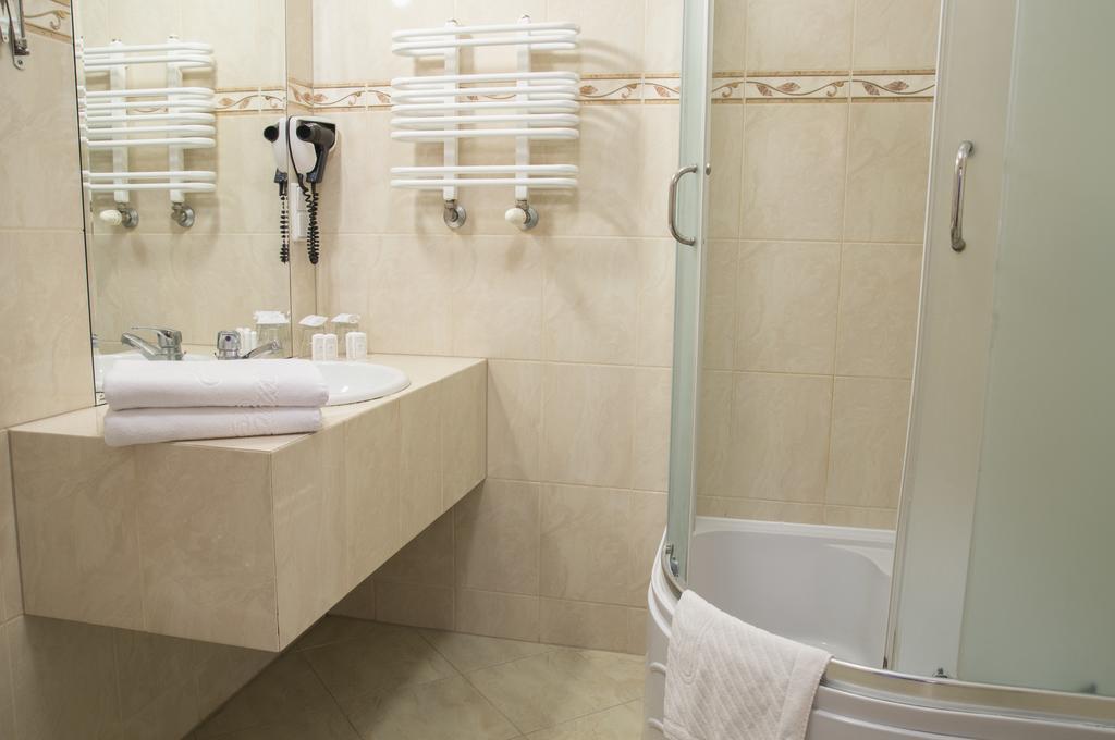 Hotel Mazurski Dworek Миколайки Номер фото