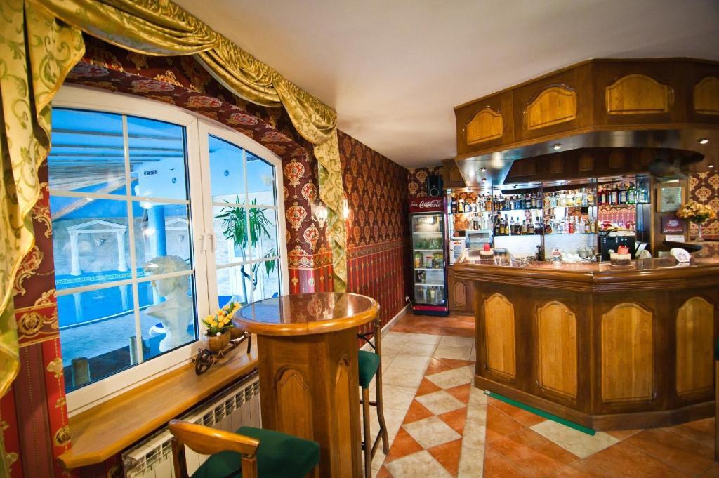 Hotel Mazurski Dworek Миколайки Экстерьер фото