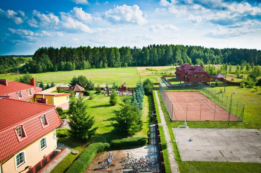 Hotel Mazurski Dworek Миколайки Экстерьер фото