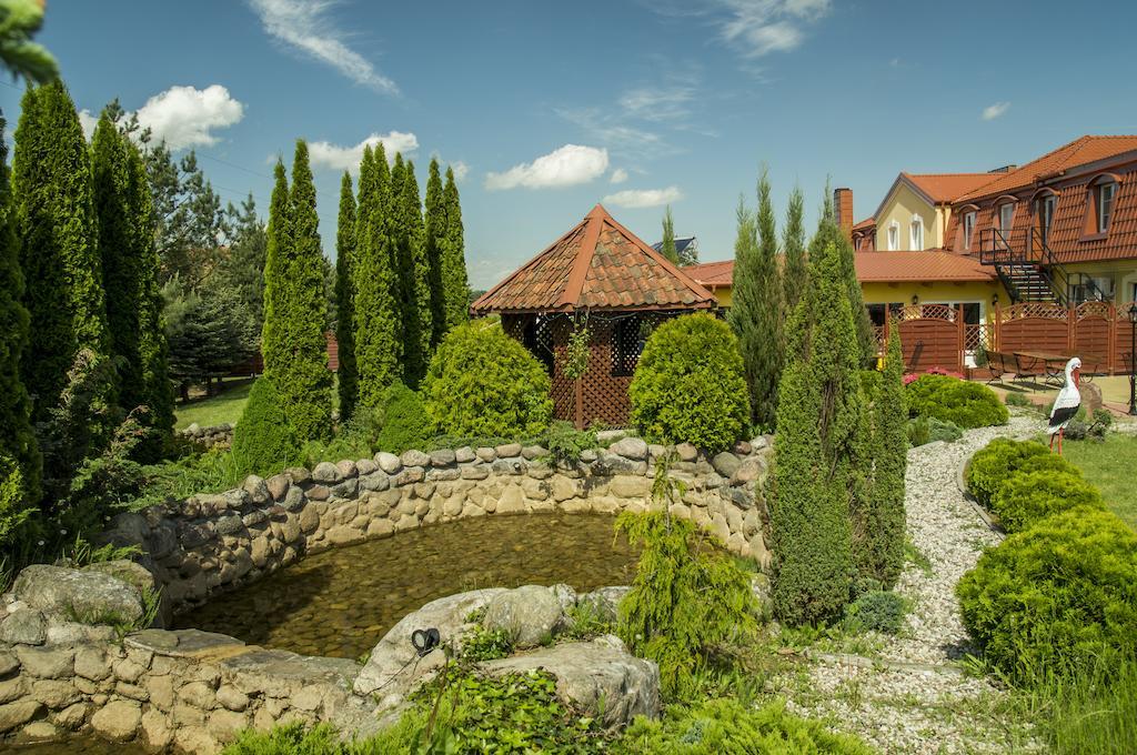 Hotel Mazurski Dworek Миколайки Экстерьер фото