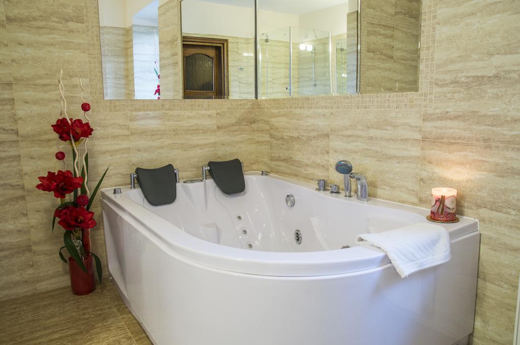 Hotel Mazurski Dworek Миколайки Номер фото