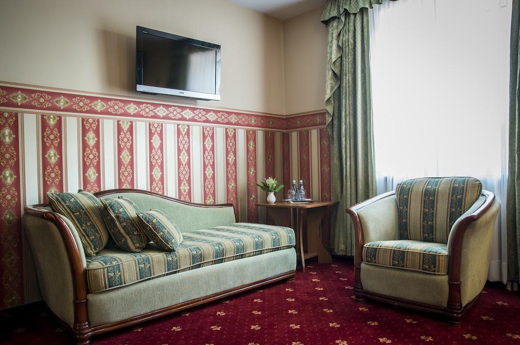 Hotel Mazurski Dworek Миколайки Номер фото