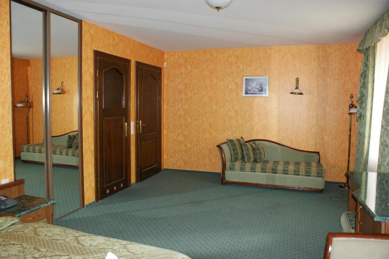 Hotel Mazurski Dworek Миколайки Номер фото